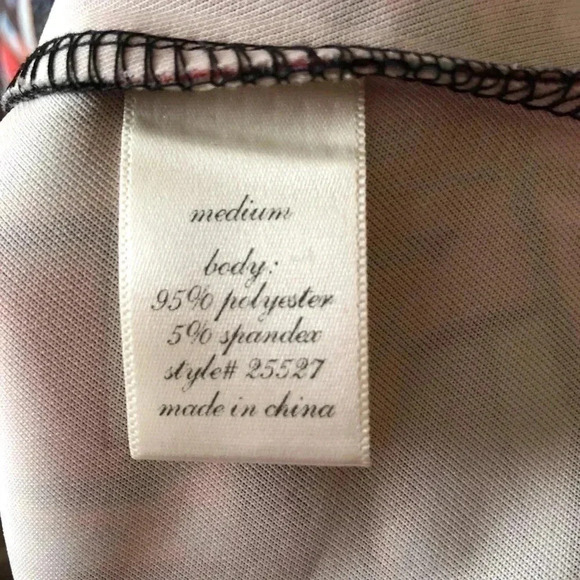 🆕 Francesca’s Alya Multi Color Geometric Print Pleated Skater Skir M🆕 - Picture 6 of 6